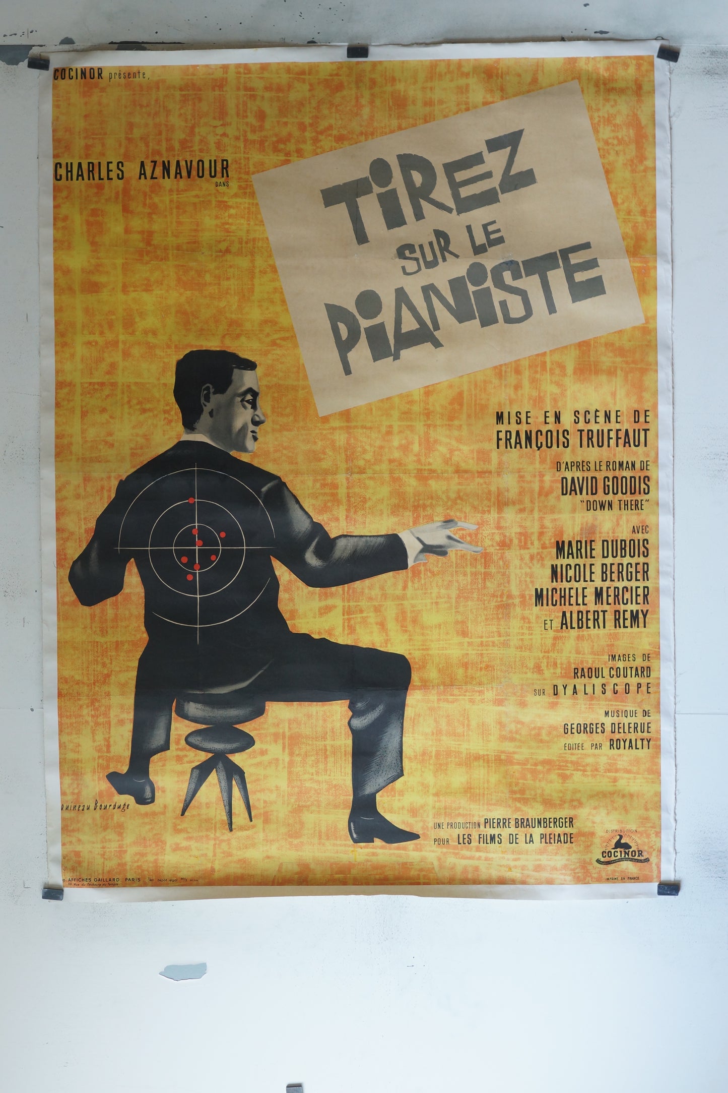 TIREZ SUR LE PIANISTE, CHARLES AZNAVOUR,120X160, AFFICHE ENTOILÉE.