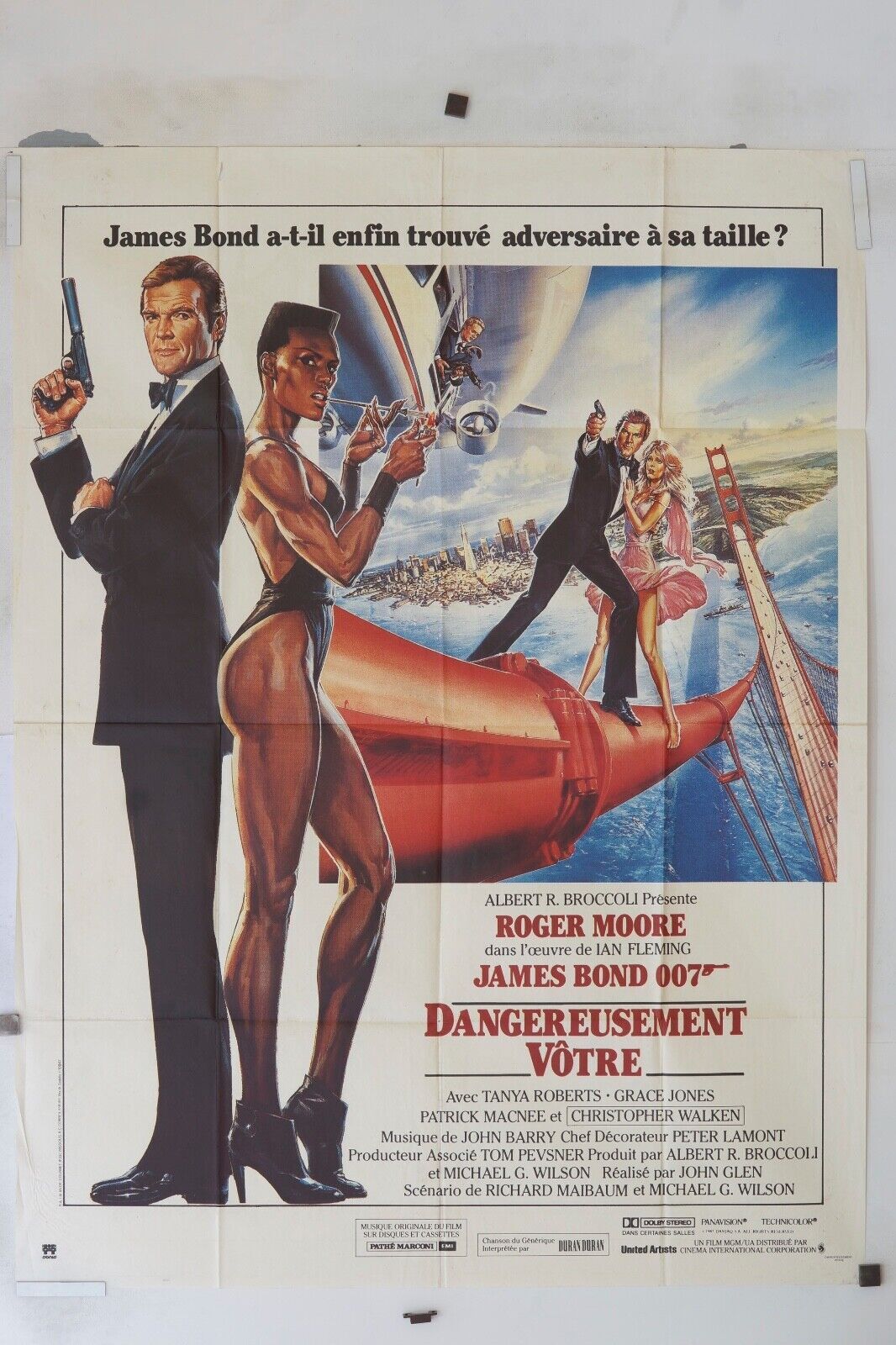 DANGEUREUSEMENT VÔTRE POSTER ORIGINAL 120x160 JAMES BOND 007
