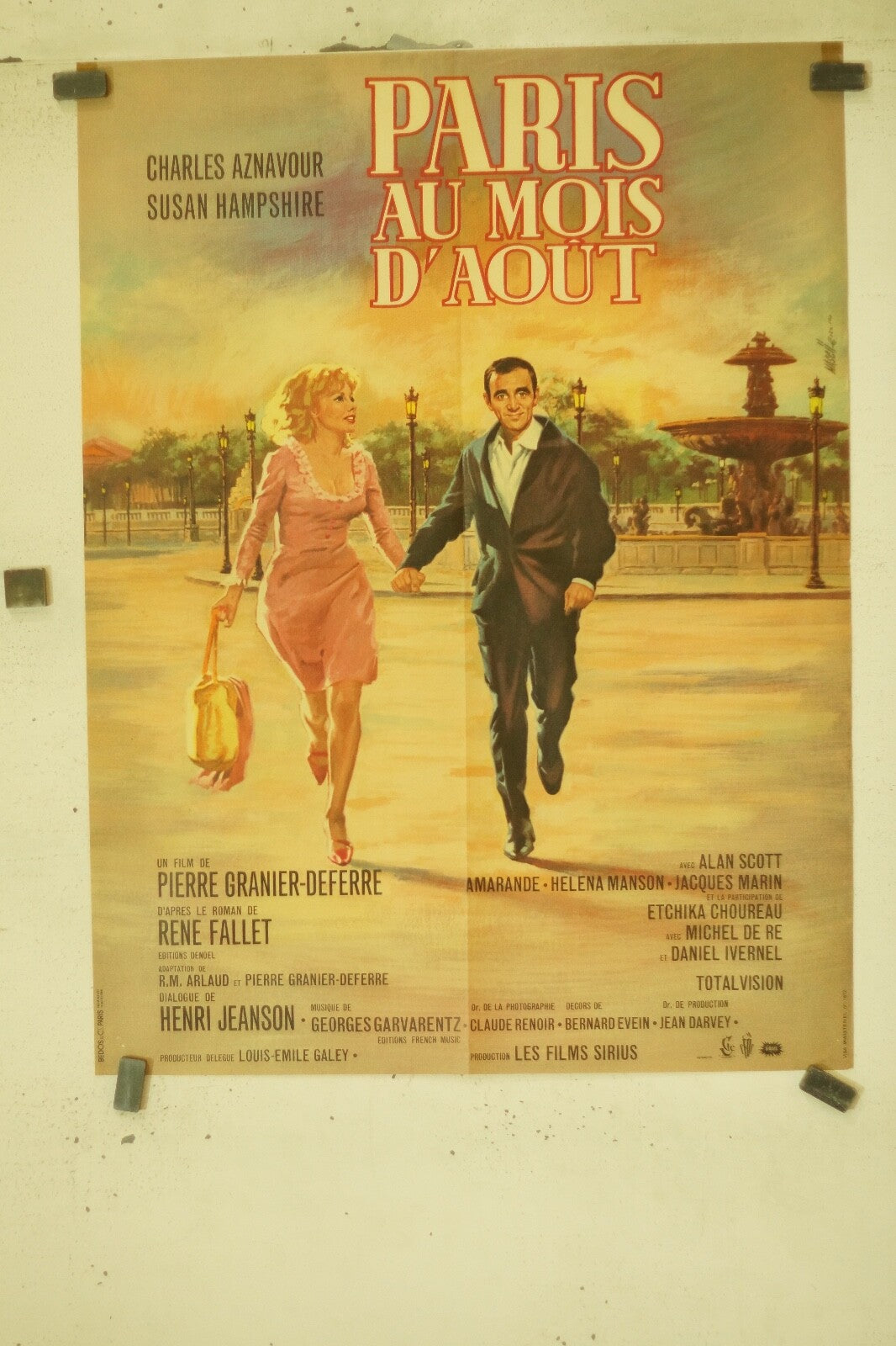 PARIS AU MOIS D’AOUT POSTER ORIGINAL120x160 CHARLES AZNAVOUR – SUSAN HAMPSHIRE