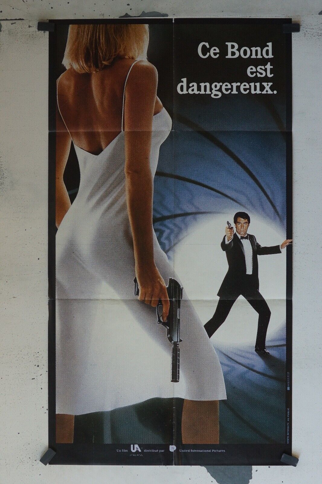 CE BOND EST DANGEUREUX POSTER ORIGINAL 60x160 JAMES BOND