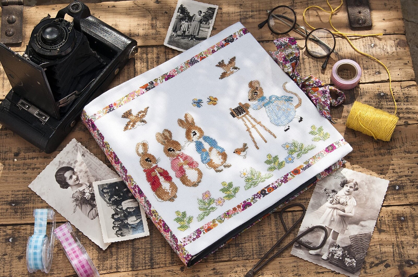 Pierrot-Lapin au point de croix n°4 FRENCH VERSION CROSS STITCH MAGAZINE