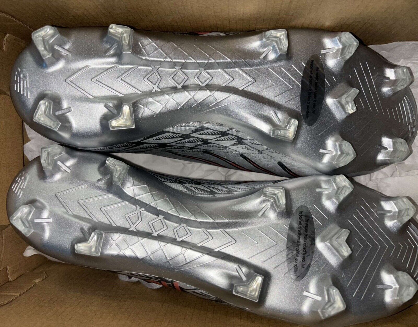 NEW BALANCE V7 FURON SIZE 8 MEN's BRAND NEW NEVER USED