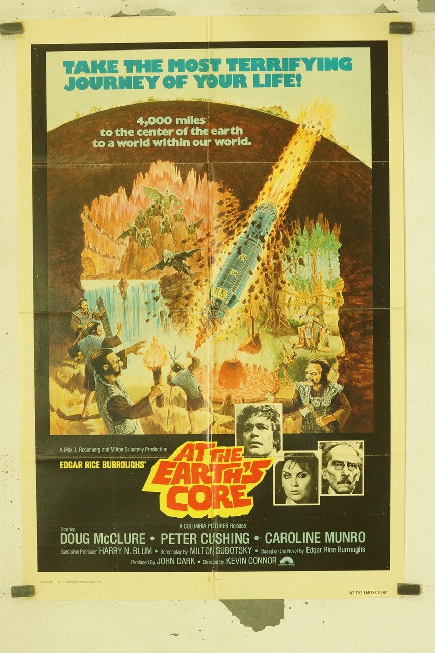 AT THE EARTH’S CORE FORMAT (70X100) ORIGINAL MOVIE POSTER PETER CUSHING – DOUG