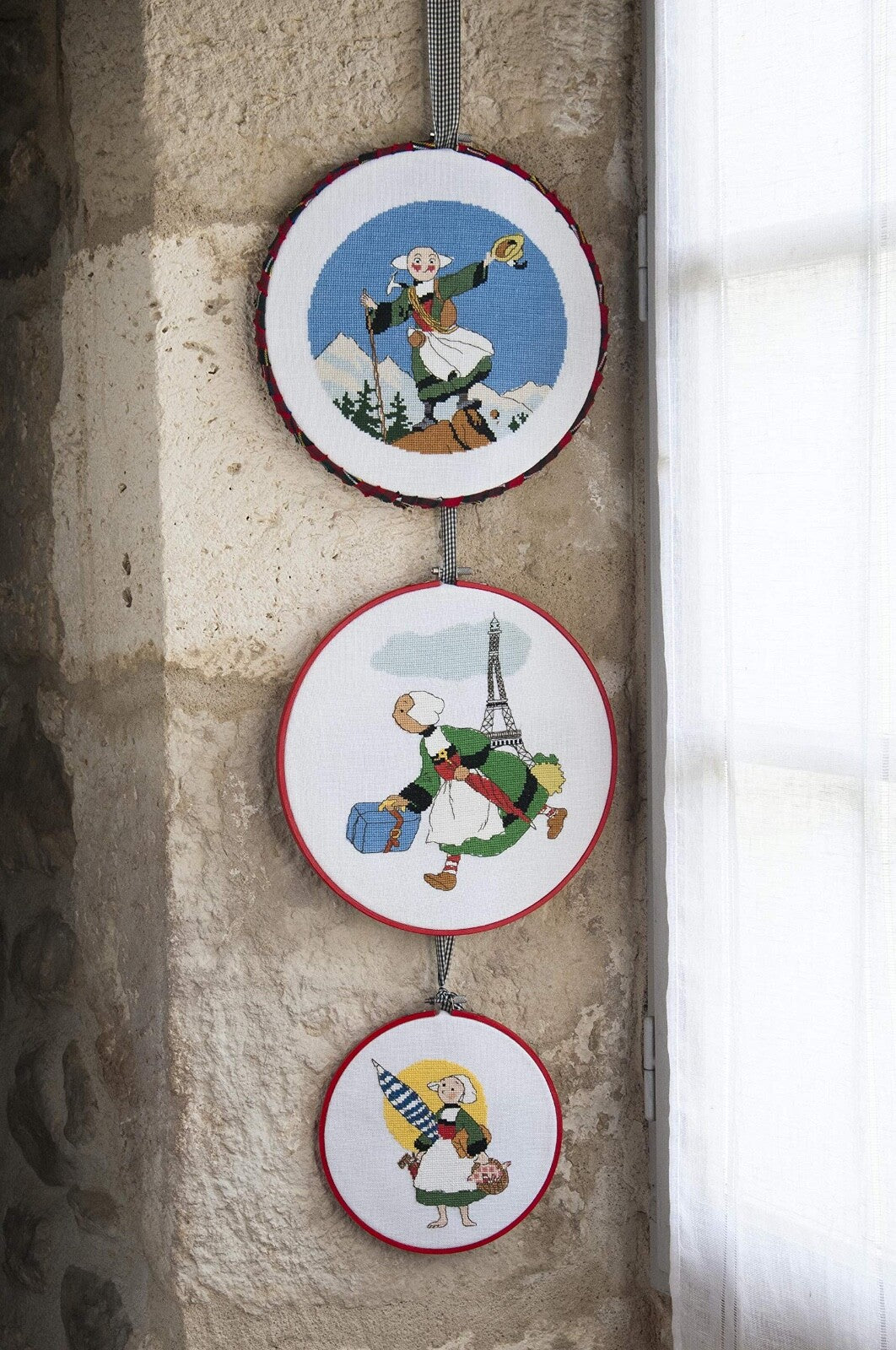 Bécassine au point de croix FRENCH VERSION CROSS STITCH MAGAZINE