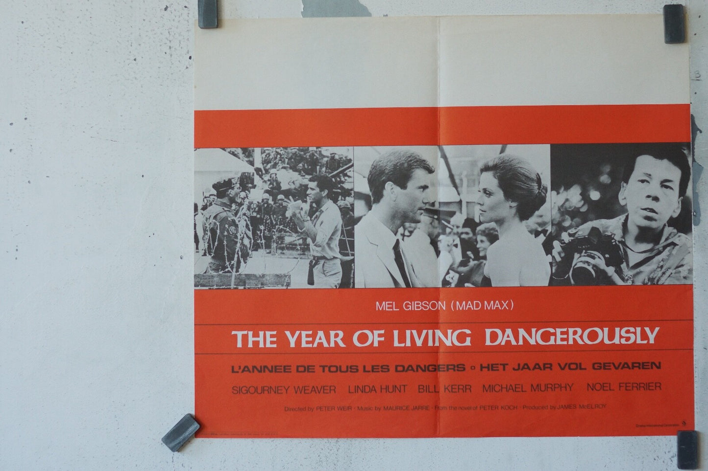 THE YEAR OF LIVING DANGEROUSLY ORIGINAL MOVIE POSTER 41X51 ROB THOMPSON