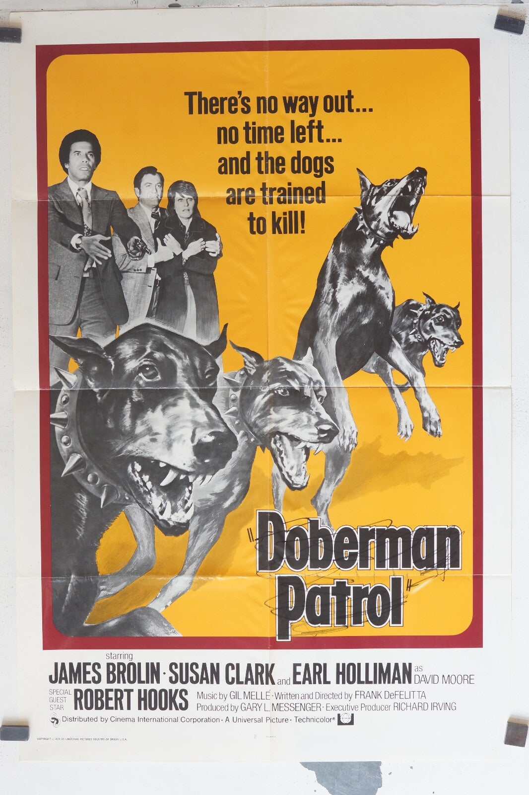 DOBERMAN PATROL ORIGINAL 69x103