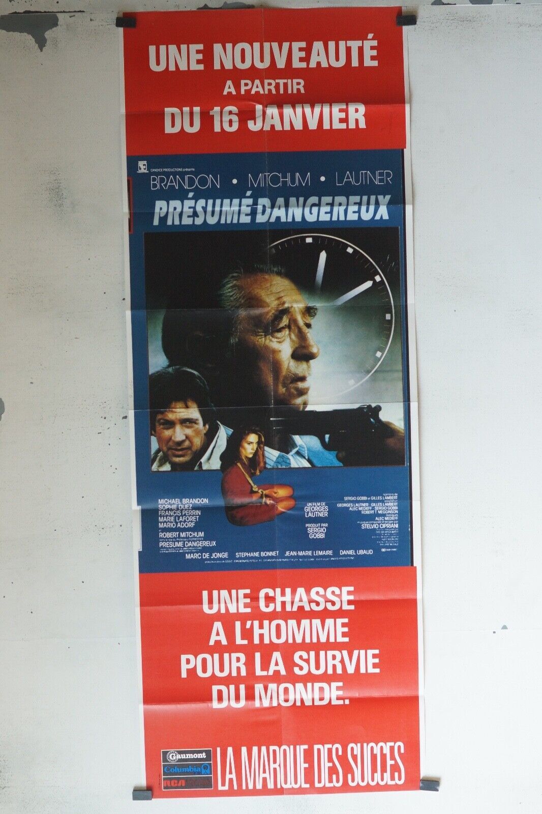 UNE CHAUSSÉ A L’HOMME POUR LE SURVIE DU MONDE POSTER ORIGINAL 60x160