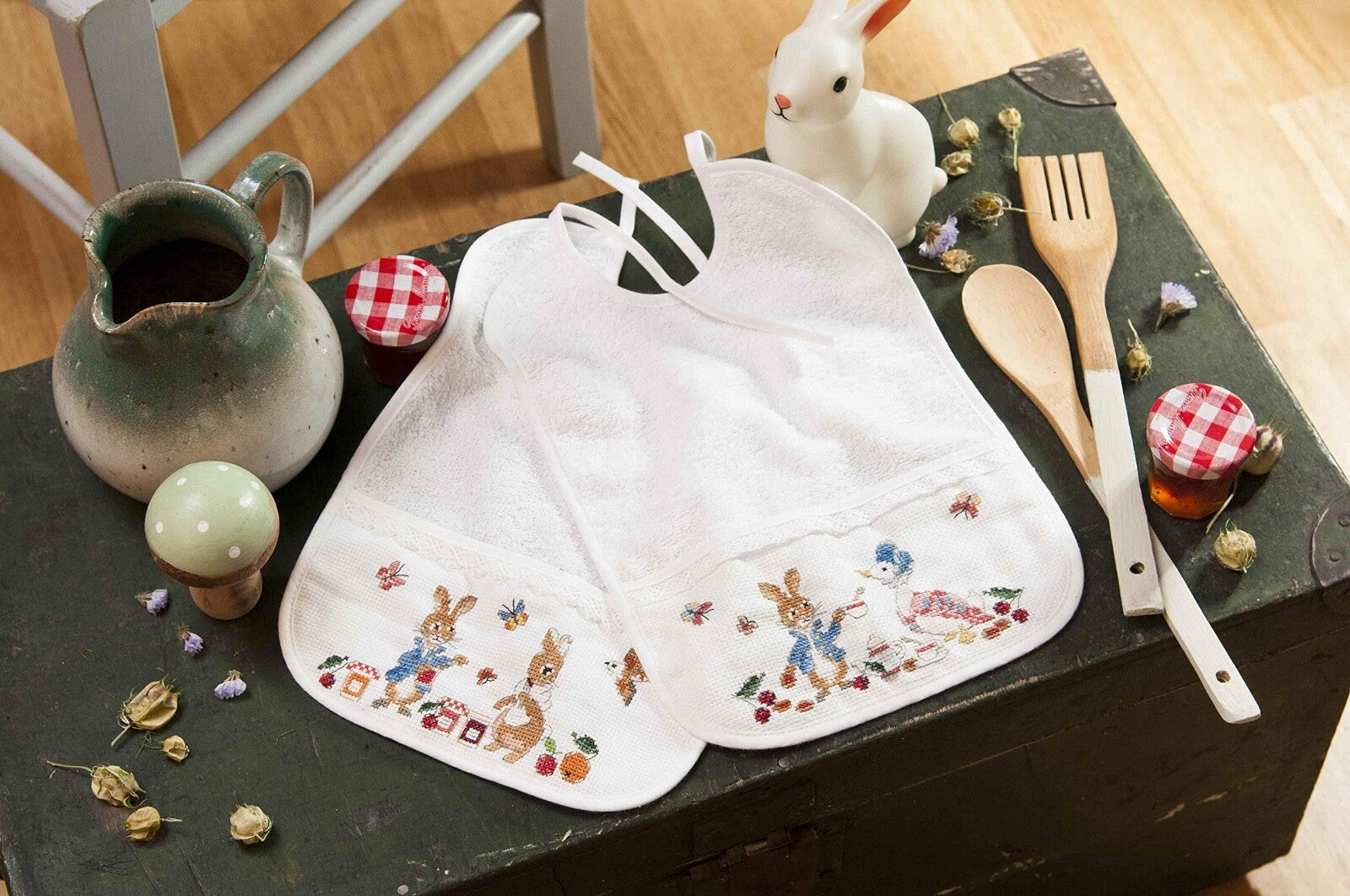 Pierrot-Lapin n°2 au point de croix FRENCH VERSION CROSS STITCH MAGAZINE